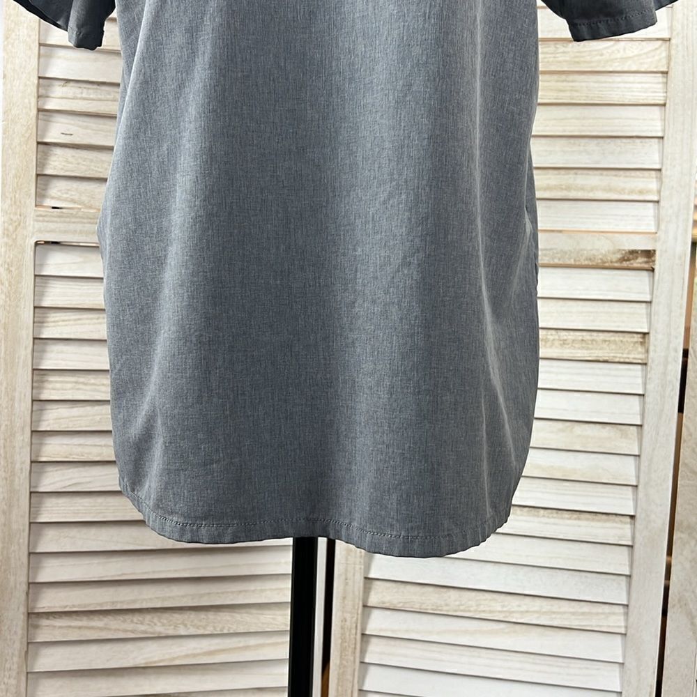 Jaanuu Refined Heathered Gray V-neck Scrub Top Large - Picture 5 of 10